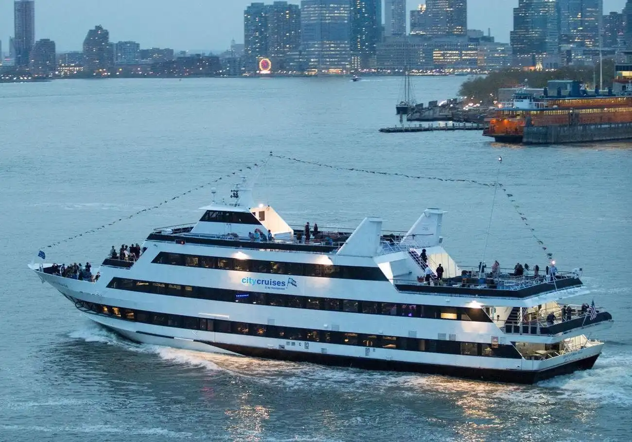 New York Signature Lunch Cruise, New York, United States, NYC Pass.