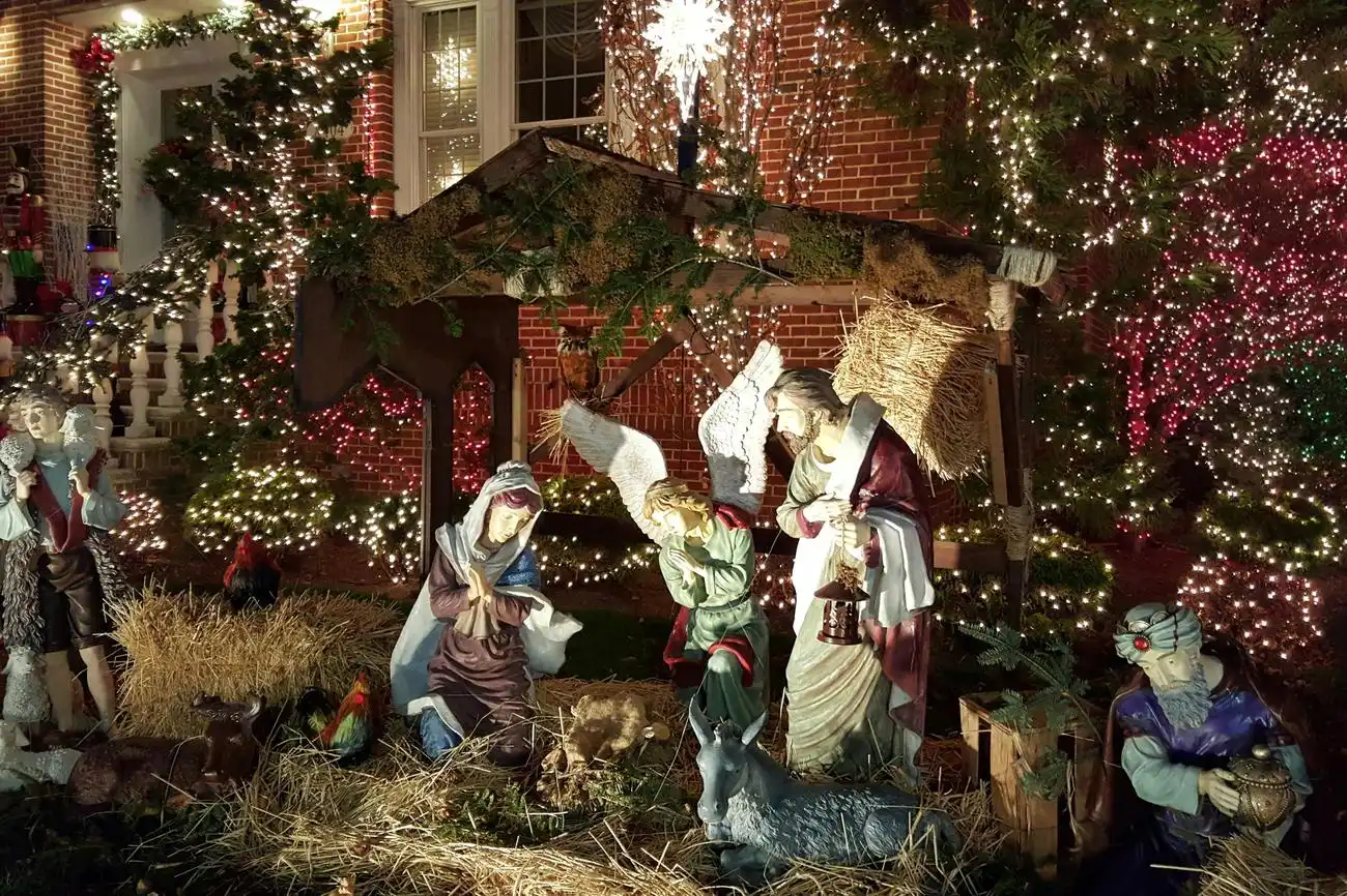New York: Dyker Heights Christmas Lights Tour from Manhattan, New York, United States, NYC Pass.