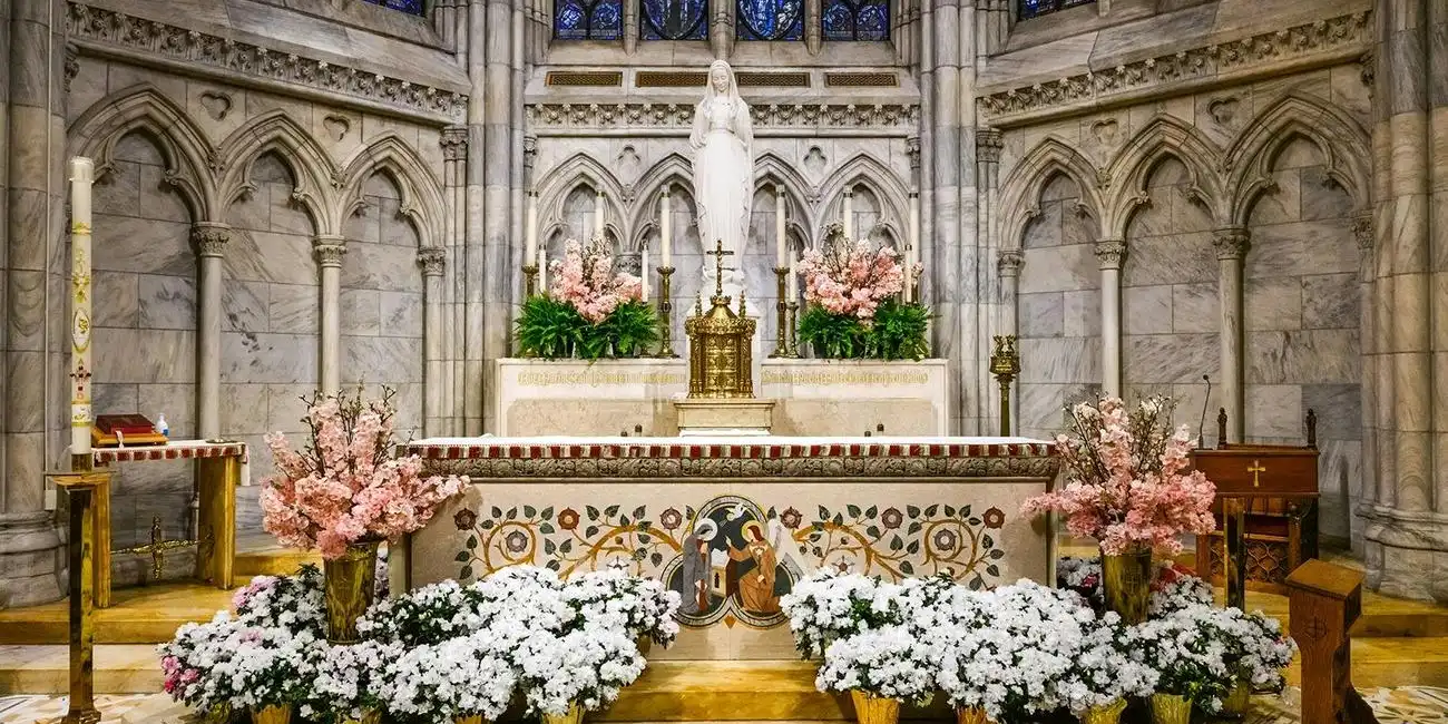 Enhance your visit with immersive audio guides in NYC. Best Activities to Visit New York in 2025.