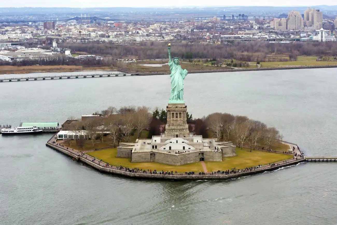 Statue of Liberty and Ellis Island Ticket: Ferry from Battery Park, New York, United States, NYC Pass.