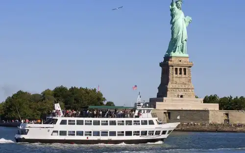 New York City Highlights: 1.5-Hr Boat Tour by Circle Line, New York, United States, NYC Pass.
