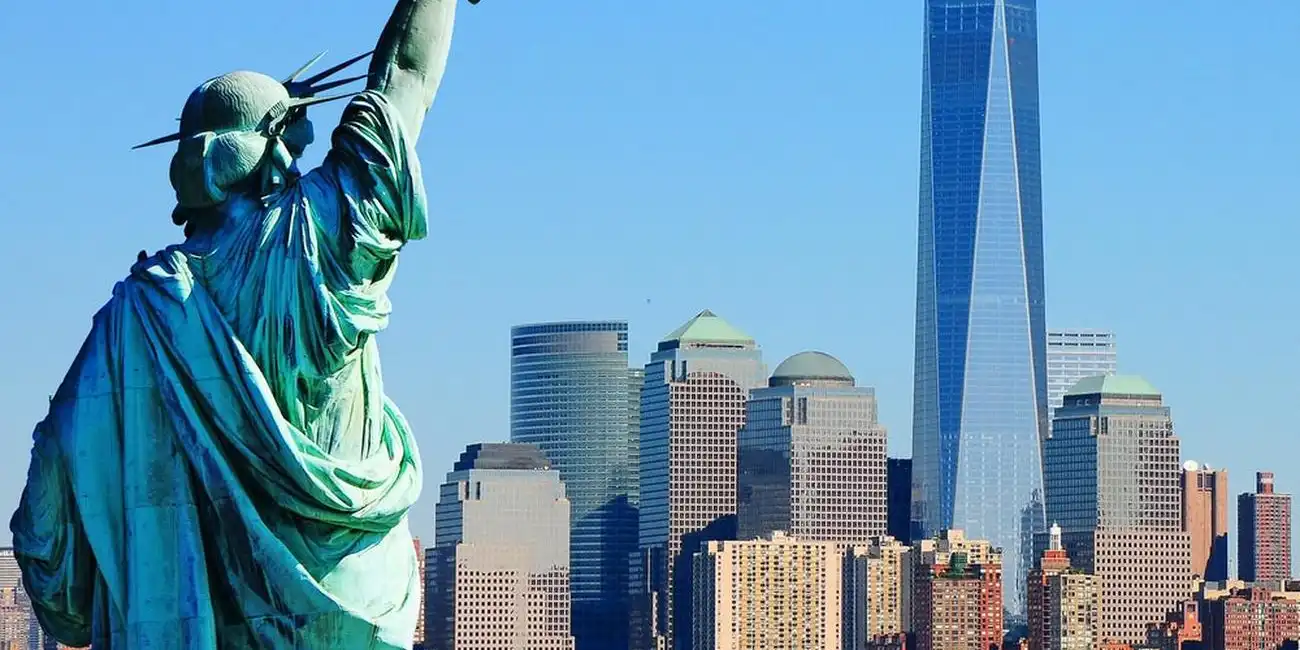 Delve into NYC’s rich historical tapestry with engaging tours and museums. Best Activities to Visit New York in 2025.